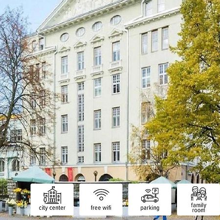 Classic Apartments In Old Town Tallinn Exterior photo